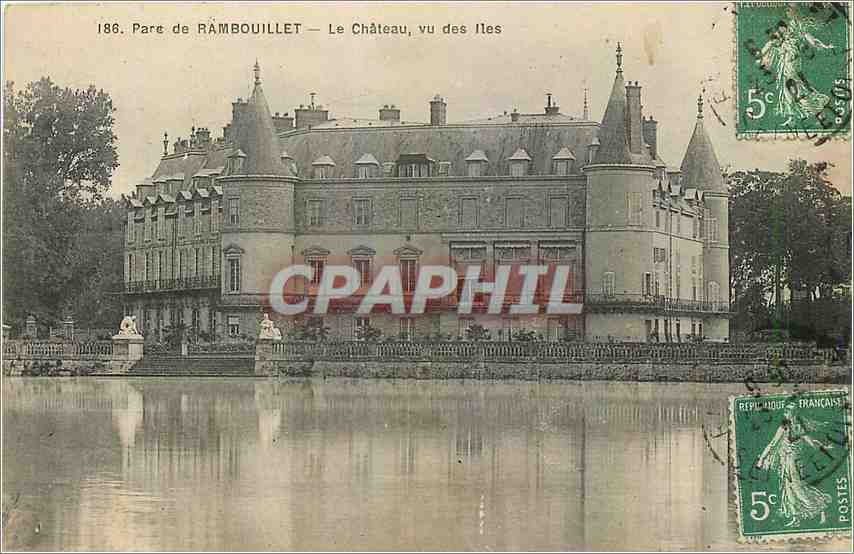 CPA Parc de Rambouillet Le Chateau vu des Iles 