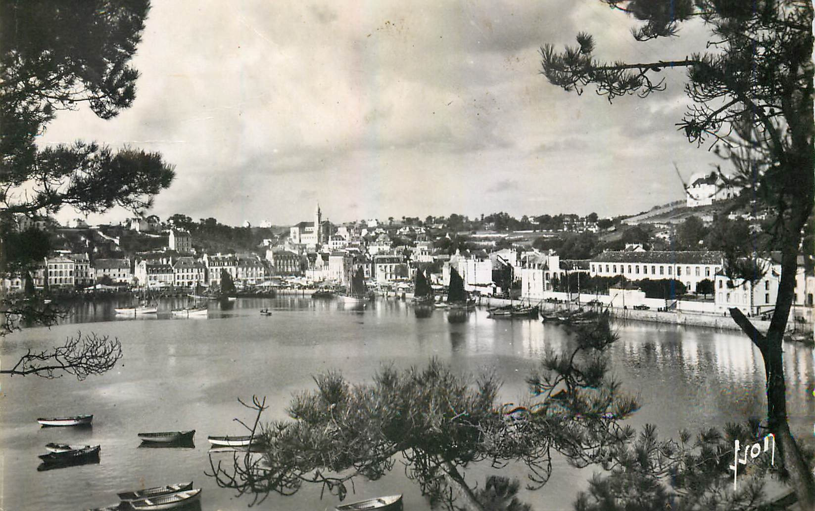 CPM Audierne Finistere Le port 