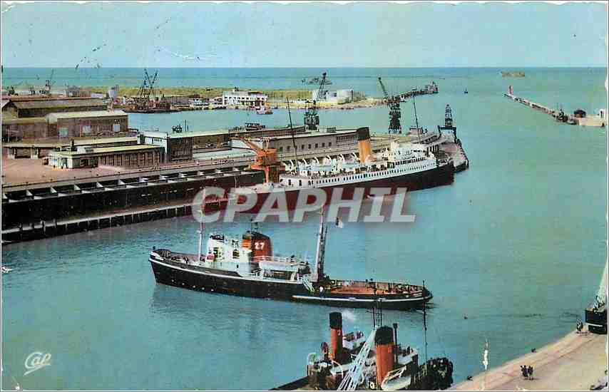 Boulogne-sur-Mer — Entrance to the Port — General View — Cie des Arts Photomécaniques