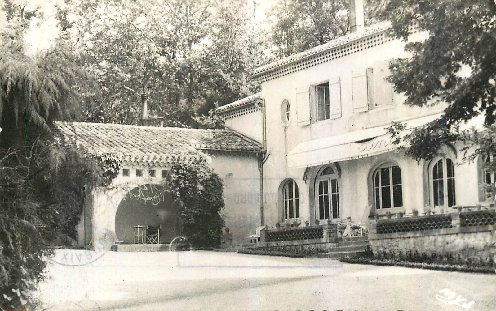 Villa à Barbentan — Cour de l'Hôtel Cantagril — éditeur 32-BARBOTAN les-THERMES «Gers»
