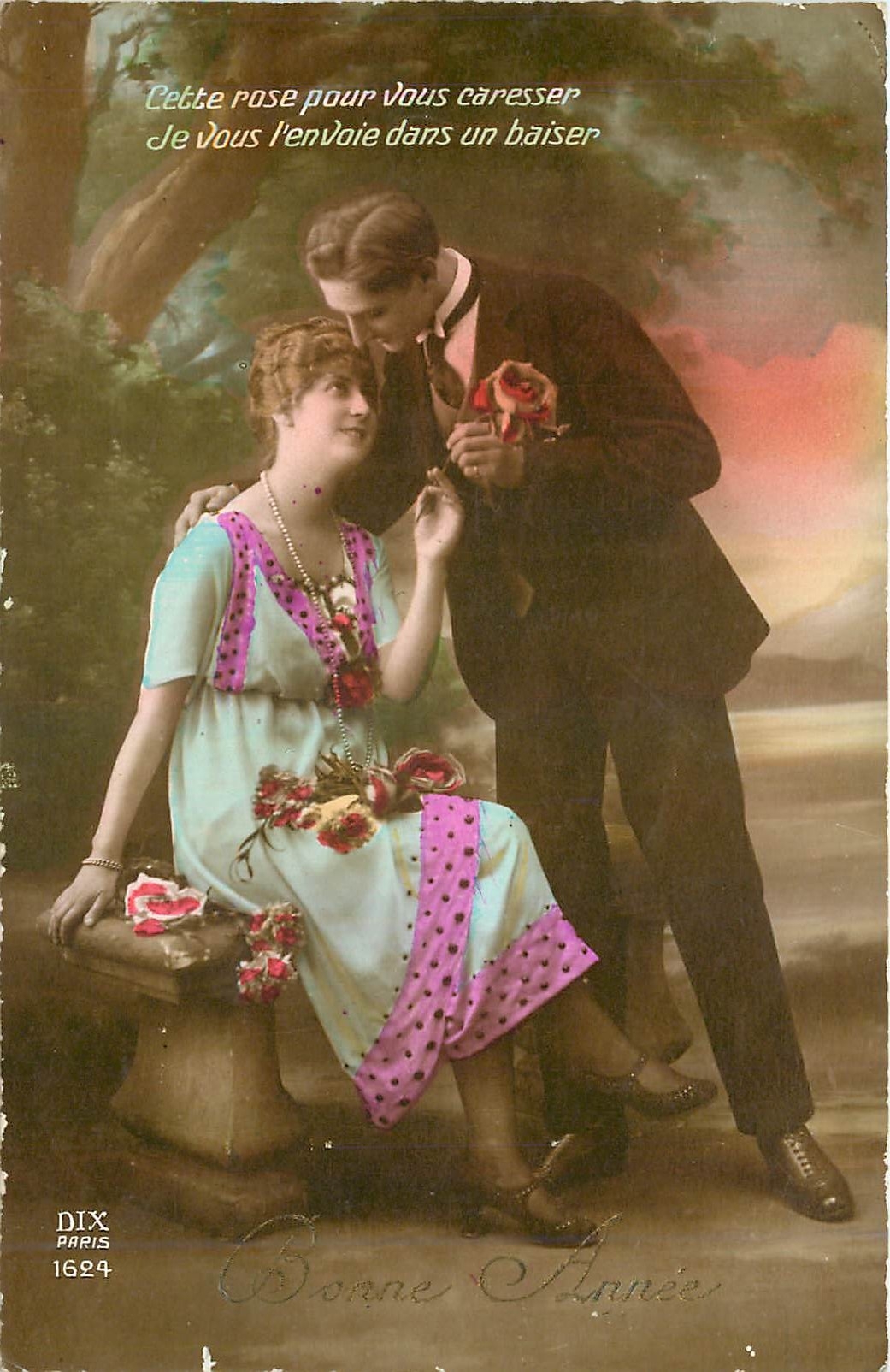 CPA Cette rose pour vous caresser Femme