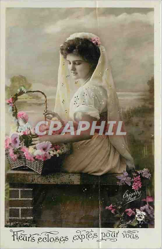 CPA Heurs ecloses expres pour vous Femme