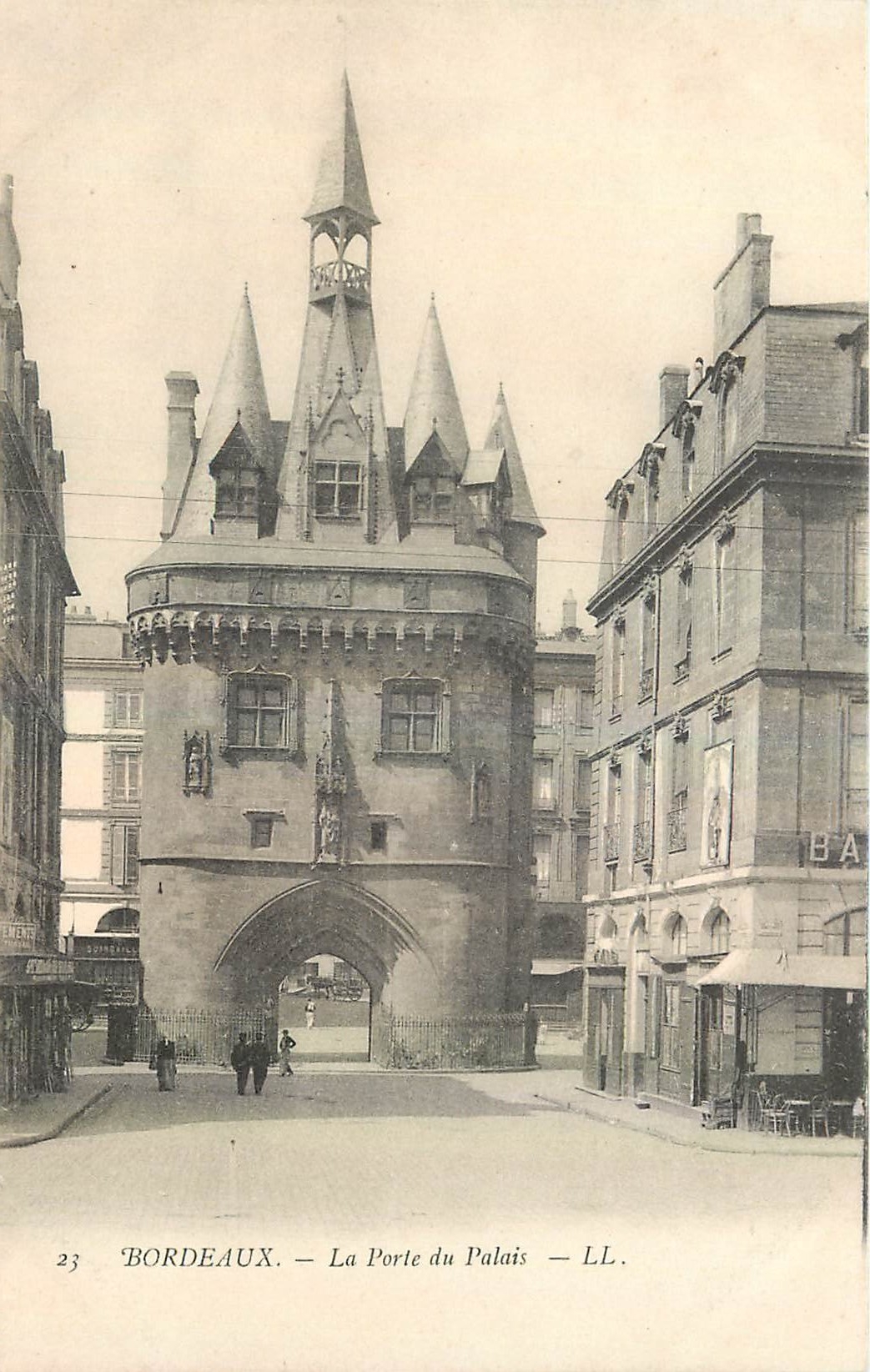 CPA Bordeaux La Porte du Palais 