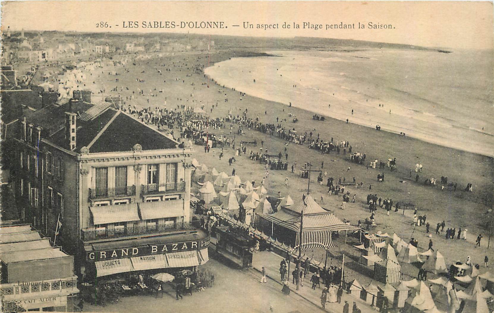Les Sables-d'Olonne — Ansicht der Strandpromenade während der Saison — Verlag: CAFÉ ALDER, Nr. 286