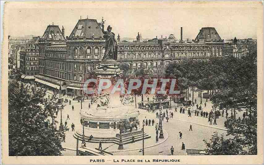 CPA Paris La Place de la Republique 
