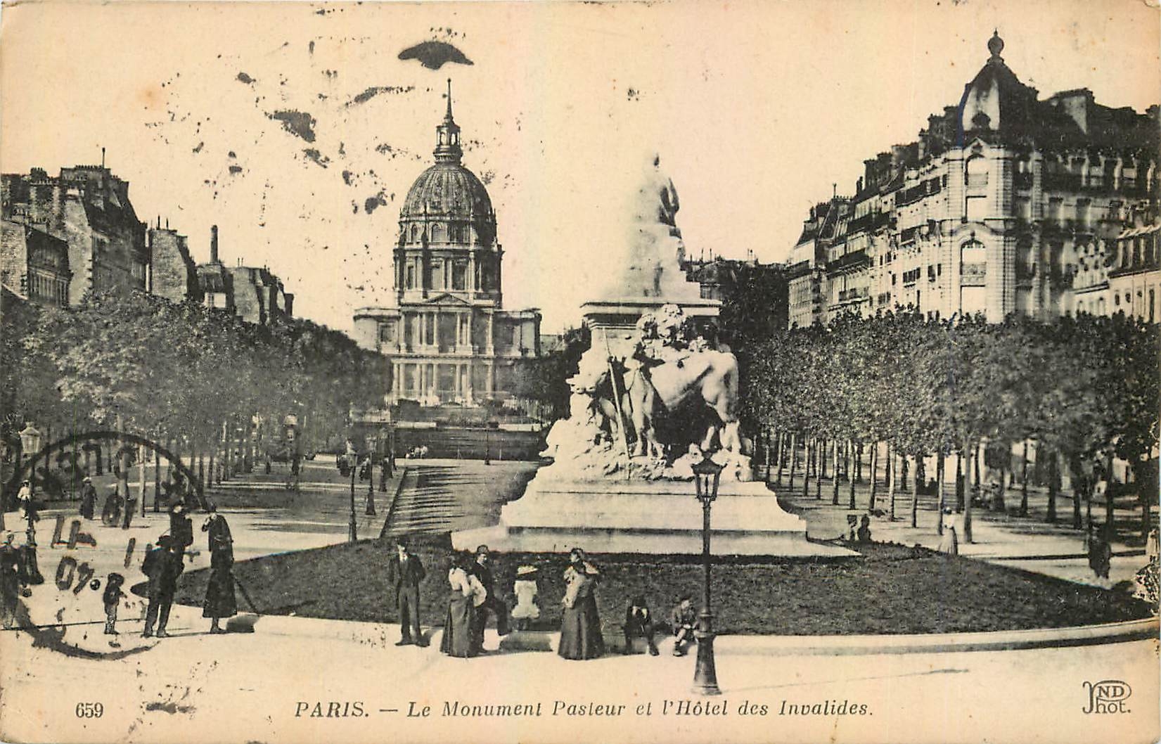 CPA Paris Le Monument Pasteur et l'Hotel des Invalides 