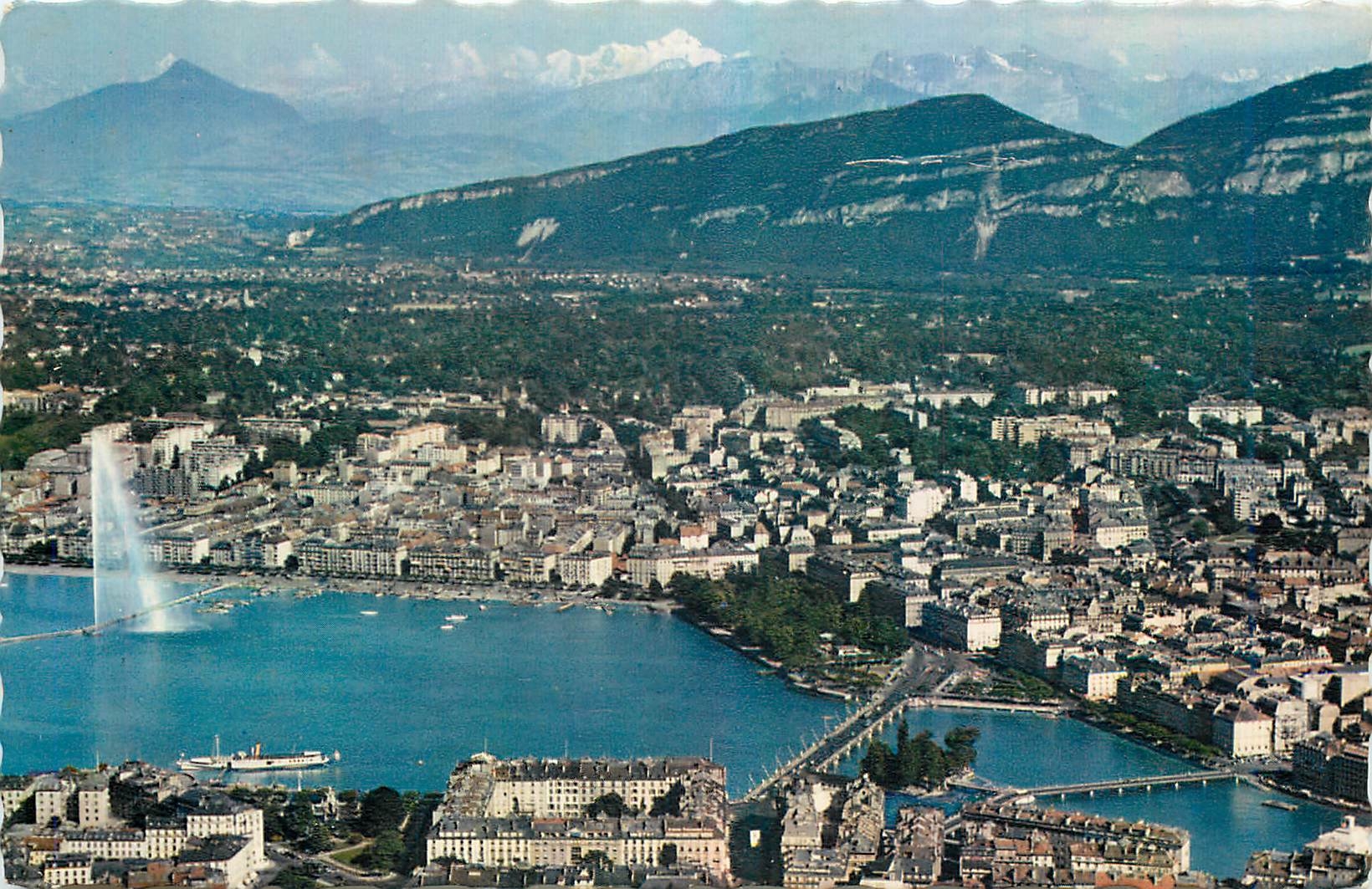 CPM Geneve Vue aerienne de la Ville et la Chaine du Mont Blanc 