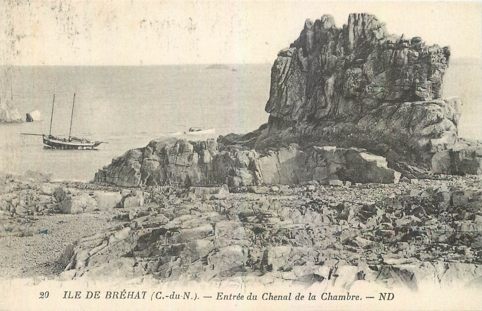 CPA Ile de Brehat C du N Entree du Chenal de la Chambre 