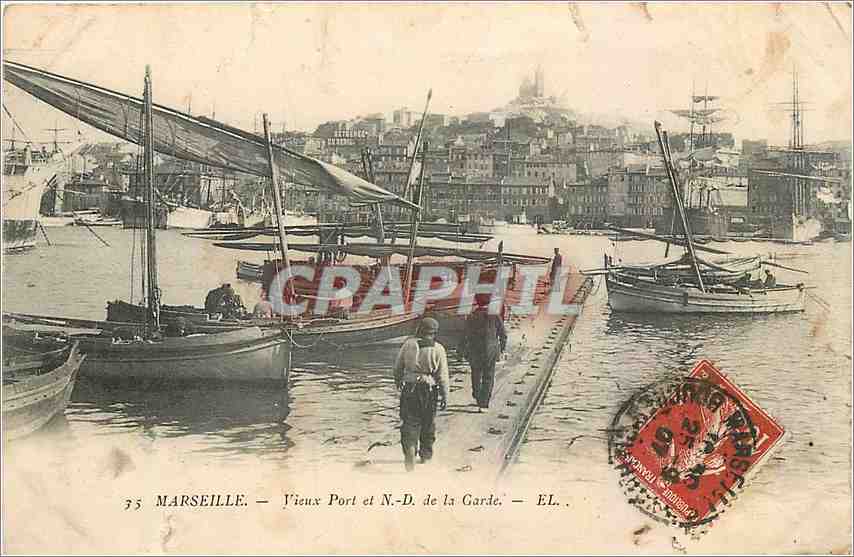 CPA Marseille Vieux Port et ND de la Garde Bateaux
