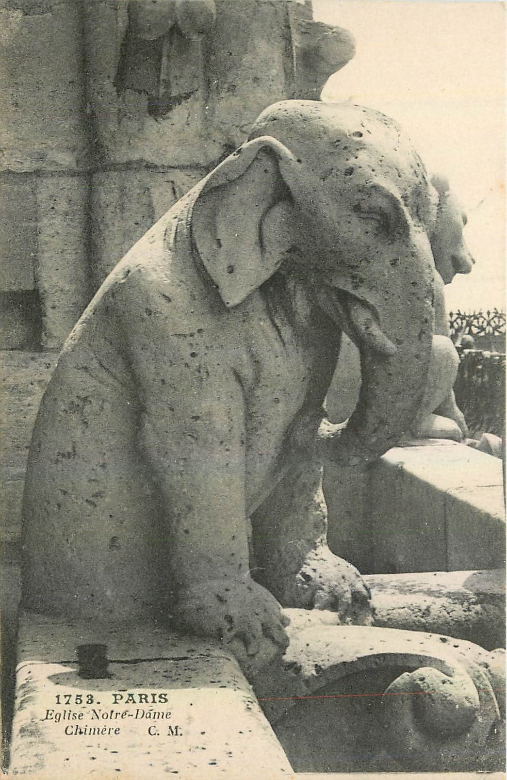 CPA Paris Eglise Notre Dame Chimere Elephant