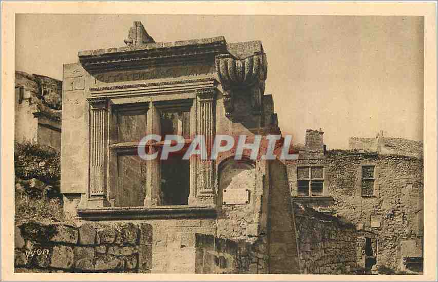 Les Baux (B.-du R.) — Fenêtre Renaissance — Ruine d'un Temple protestant — Les Éditions d'Art Yvon, Paris