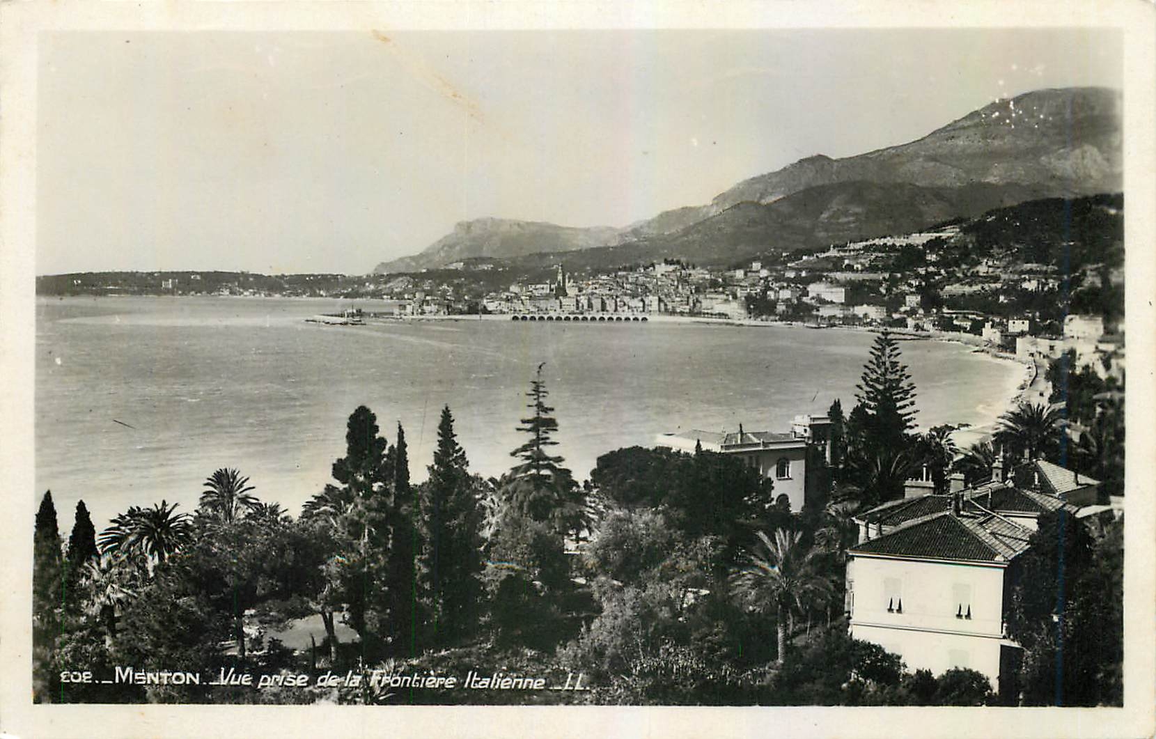 CPM Menton Vue prise de la Frontiere Italiene 