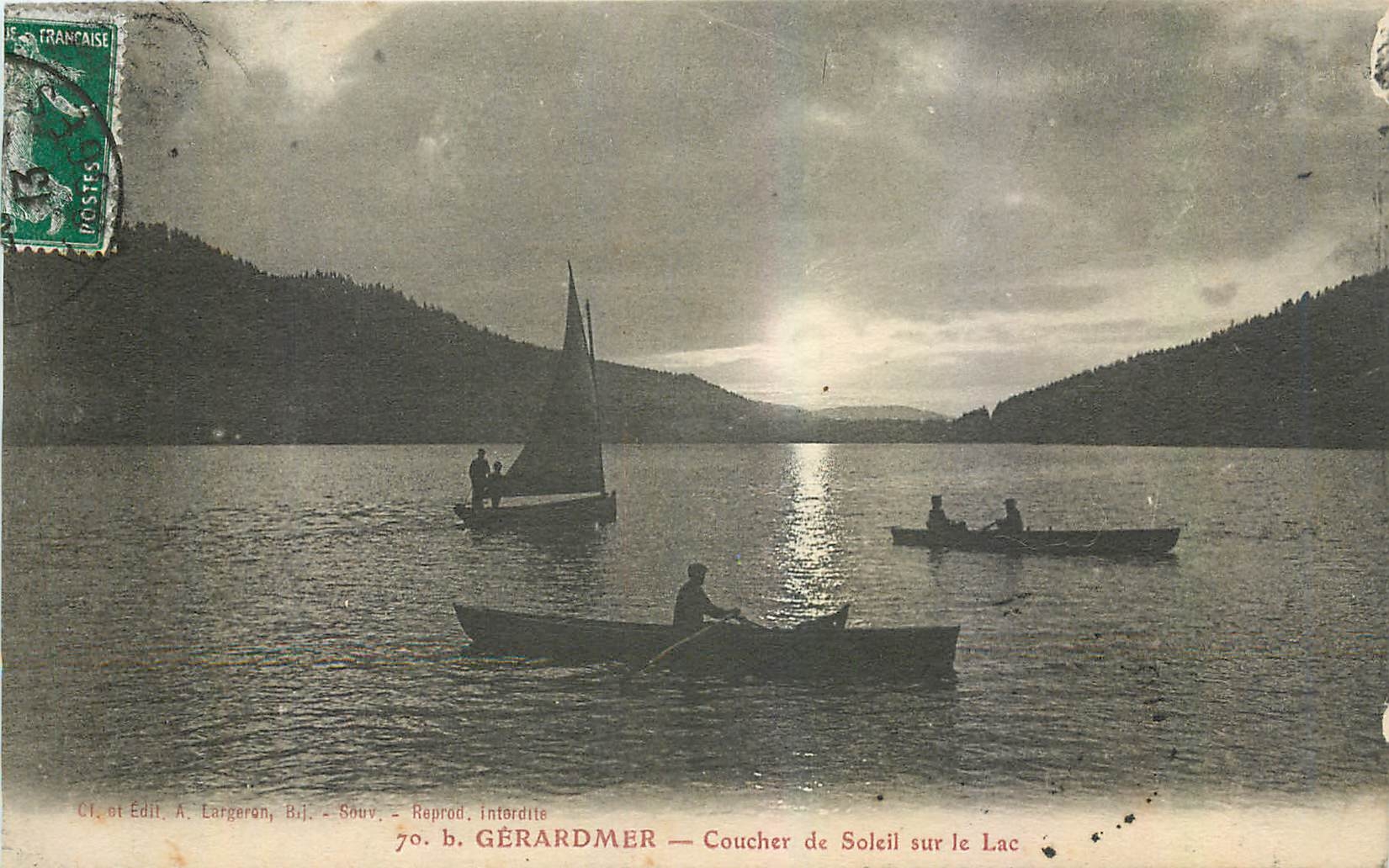 CPA Gerardmer Coucher de Soleil sur Le Lac Bateaux