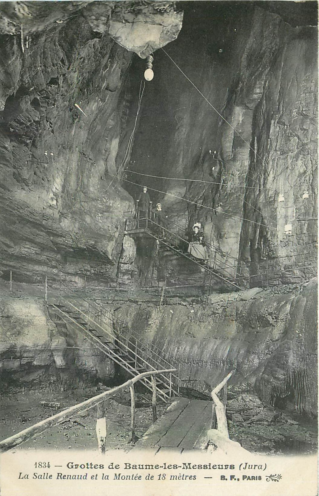CPA Grottes de Baume les Messieurs Jura La Salle Renaud et la Montee 