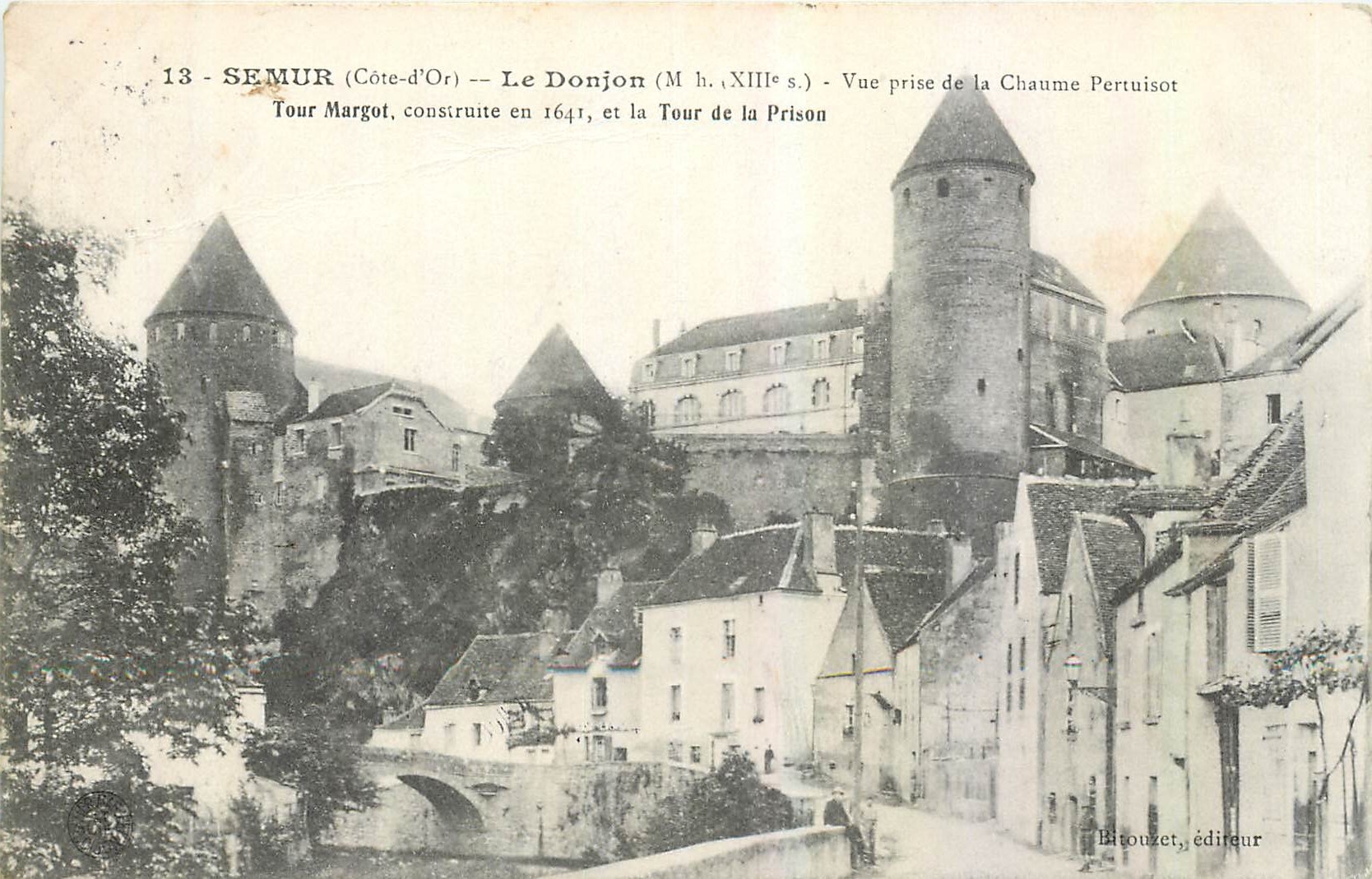 CPA Semur Cote d'OR Le Donjon Vue prise de la Chaume Pertuisot 