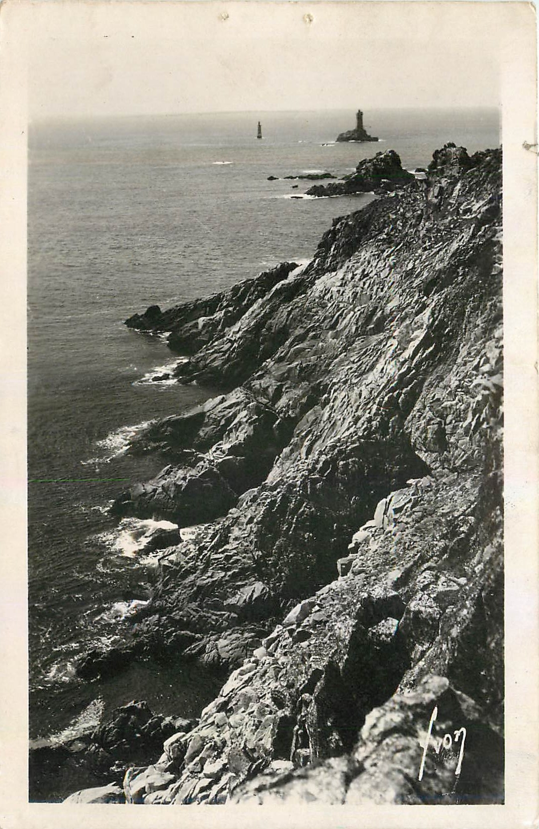 CPA Pointe du Raz Finister L'Eperon et le Phare de la Vieille 