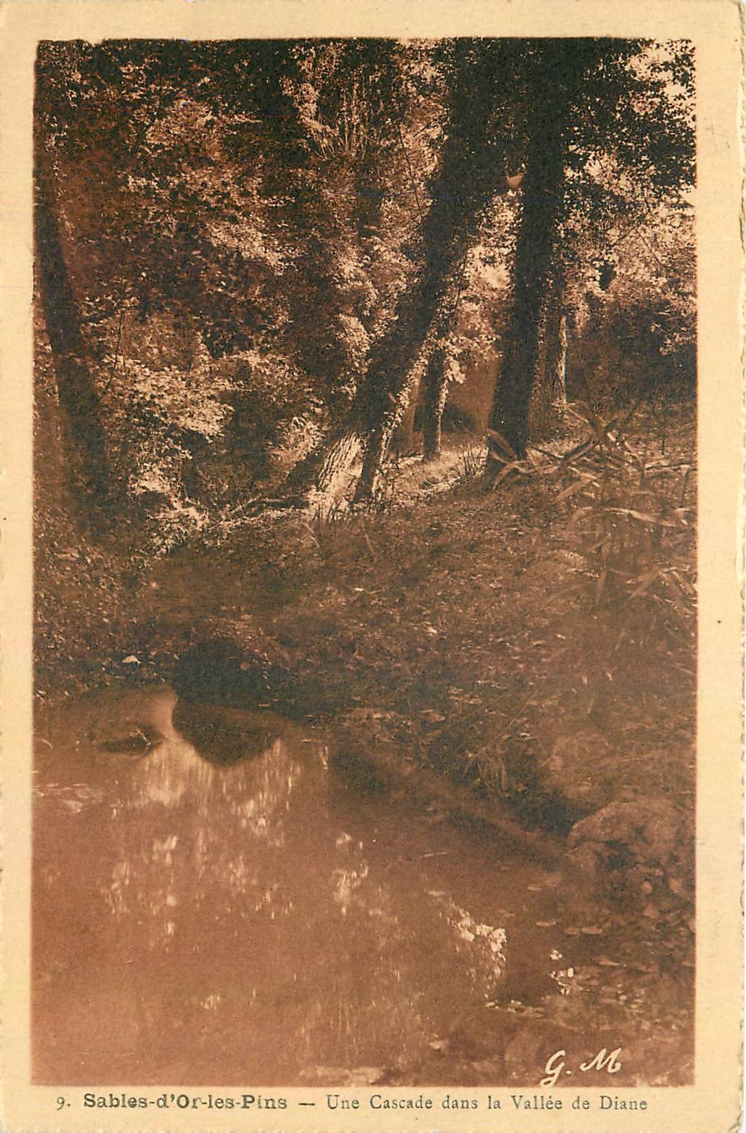 CPA Sables d'Or les Pins Une Cascade dans la Vallee de Diane 