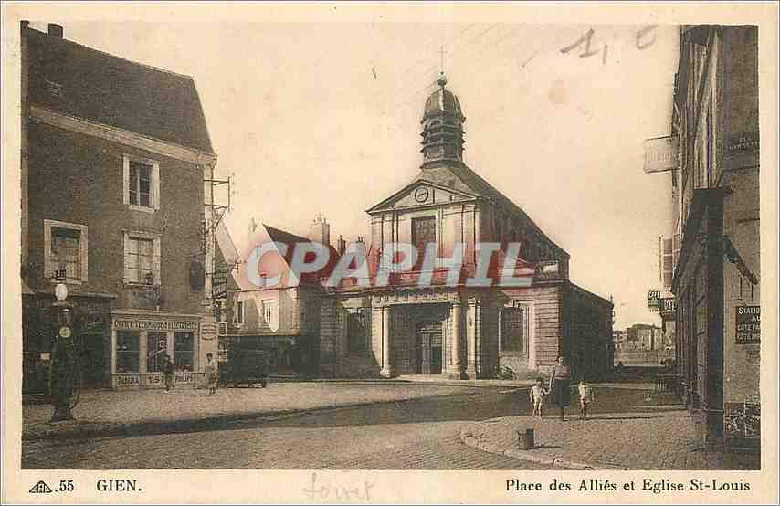 CPA Gien Place des Allies et Eglise St Louis 