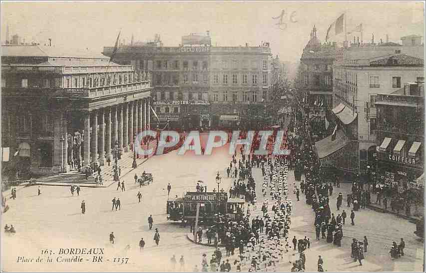 CPA Bordeaux Place de la Comedie Tramway