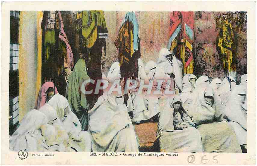 CPA Maroc Groupe de Mauresques voilees 