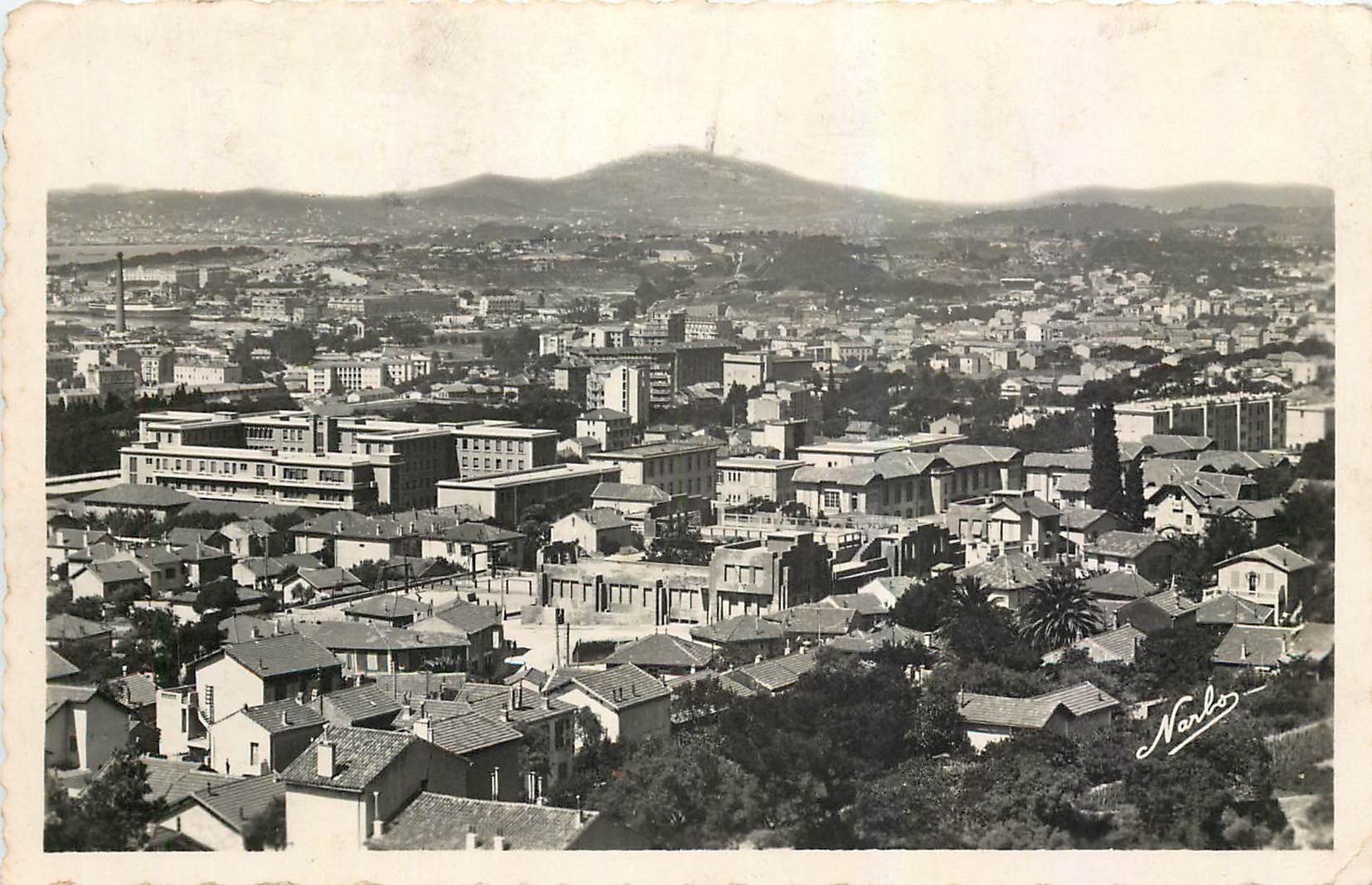 Toulon (Var) — Vue Générale sur la Ville et l'Hôpital Anne — Éditions NARBO