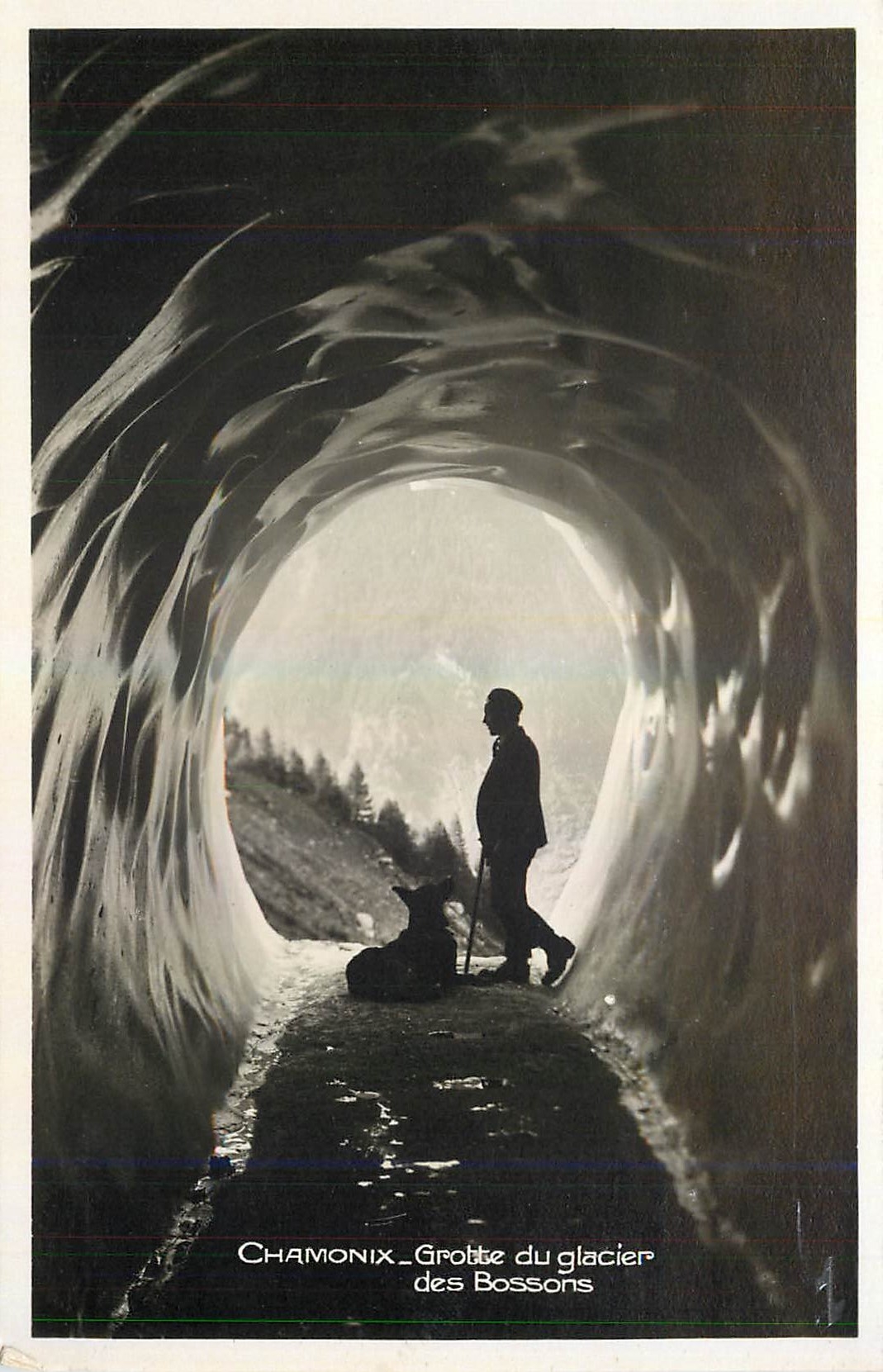 CPA Chamonix Grotte du glacier de Bossons 