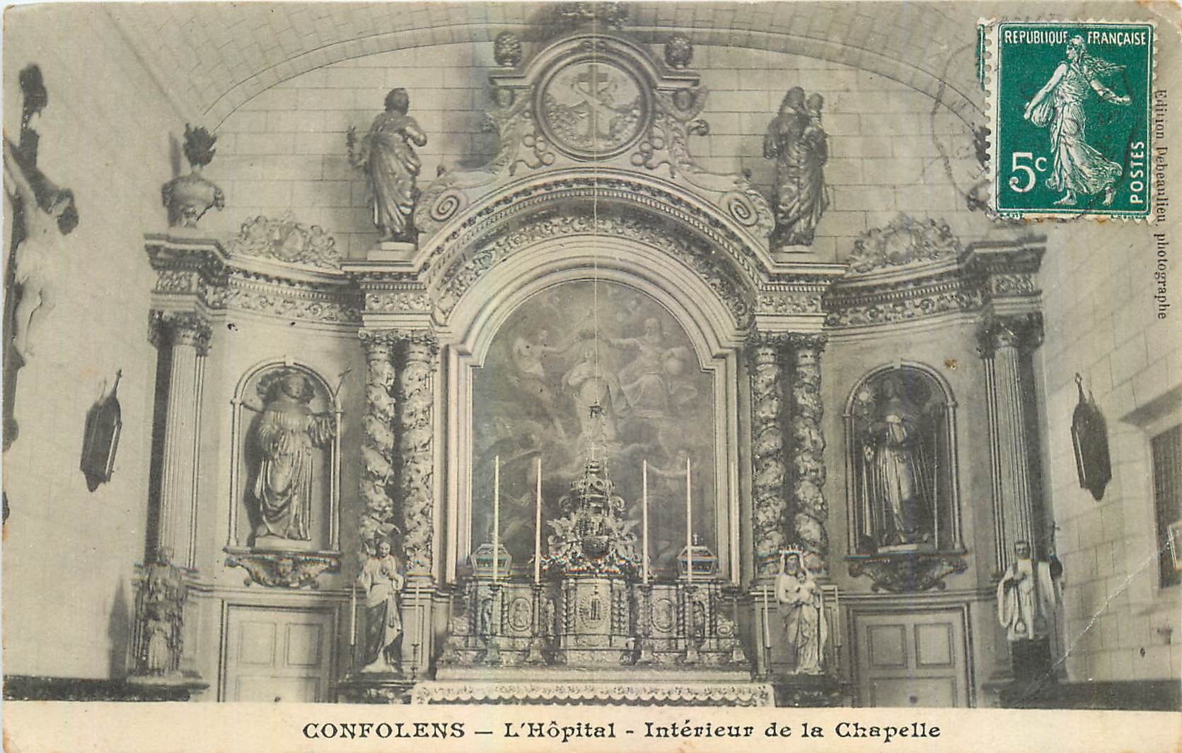 CPA Confolens L'Hopital Interieur de la Chapelle 