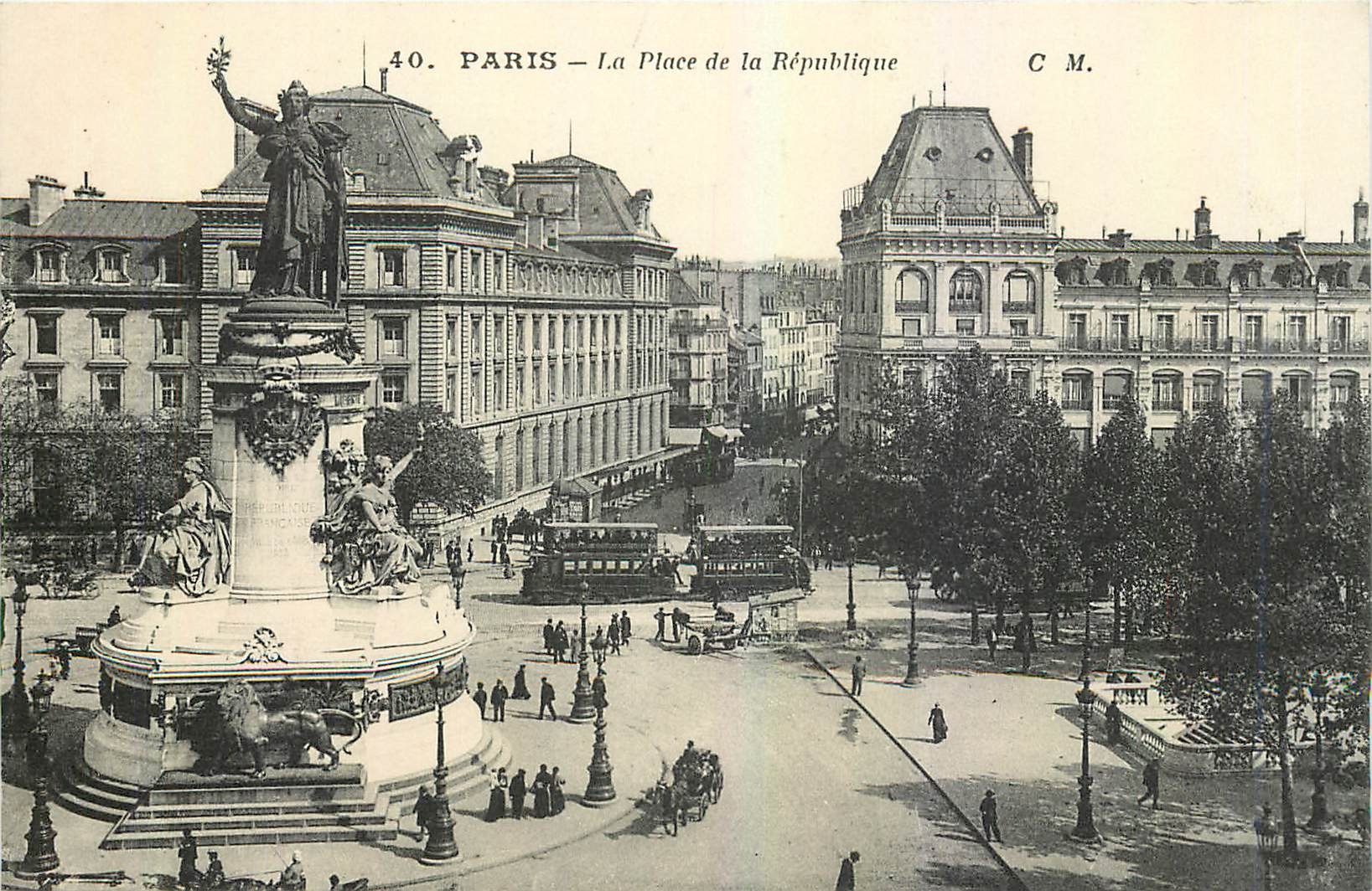 CPA Paris La Place de la Republique Tramway Lion