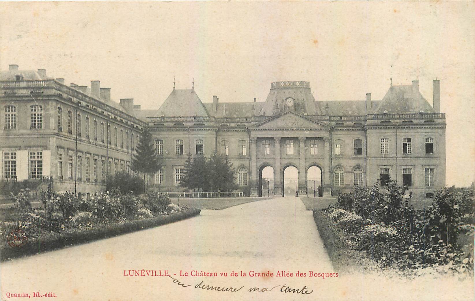Lunéville - Le Château vu de la Grande Allée des Bosquets — Quanin, lib.-édit.