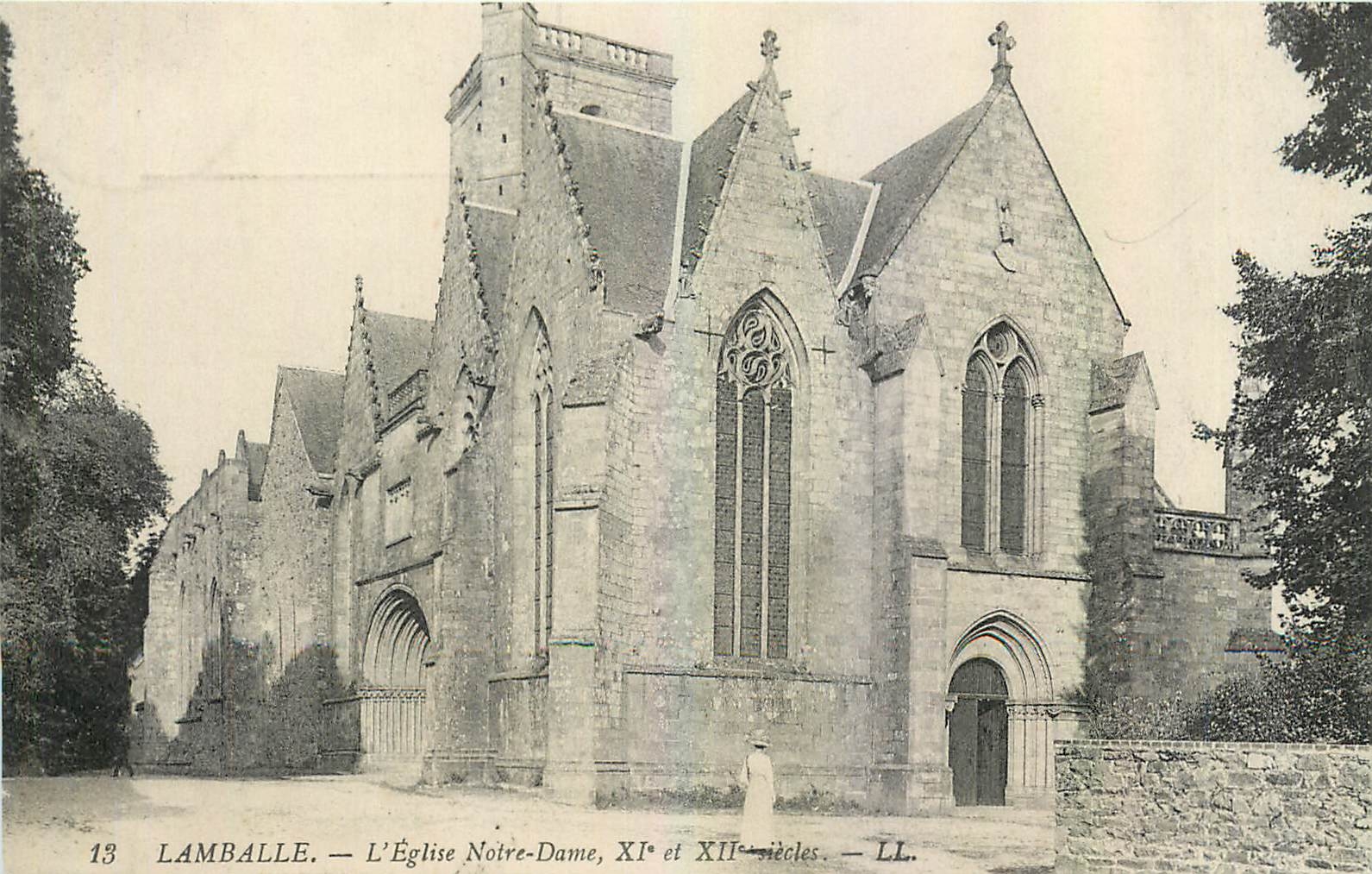 CPA Lamballe L'Eglise Notre Dame 