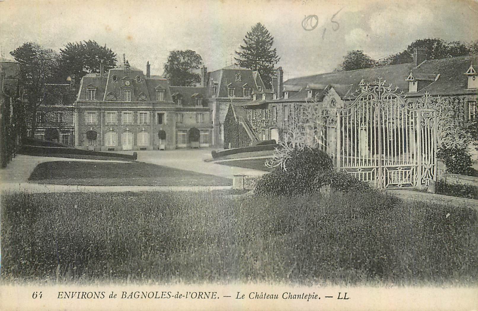CPA Environs de Bagnoles de l'Orne Le Chateau Chantepie 