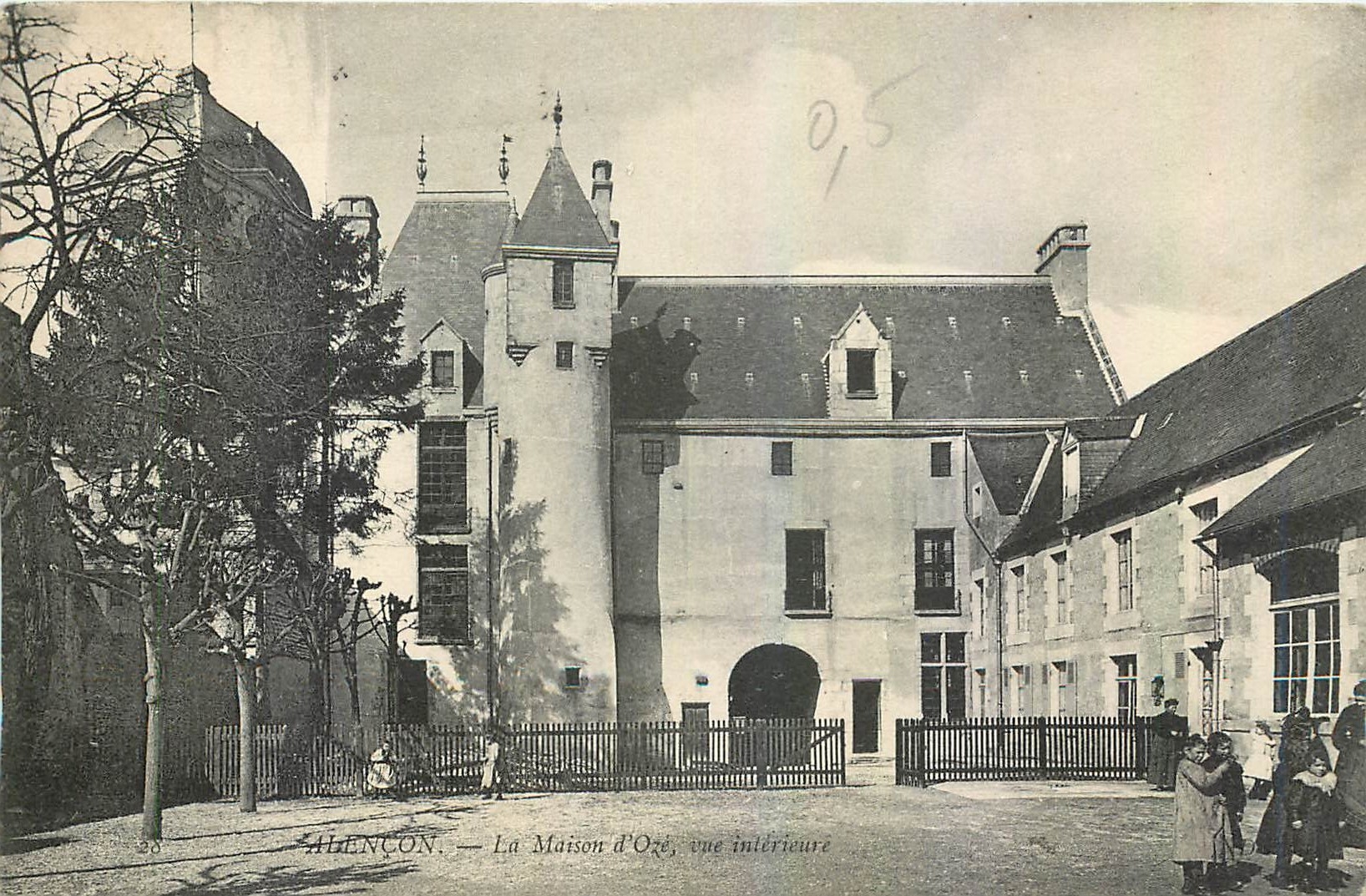 CPA Alencon La Maison d'Oze vue interieure Enfants