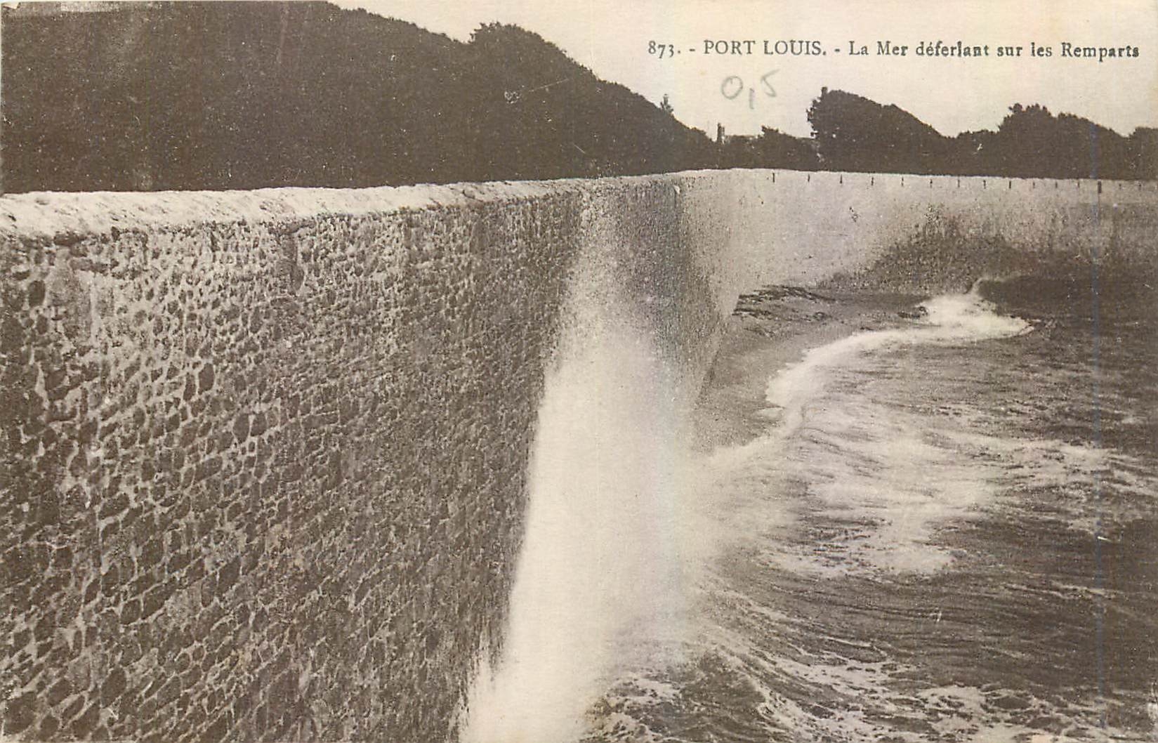 Port Louis — La Mer déferlant sur les Remparts — Laurent-Nel, Rennes