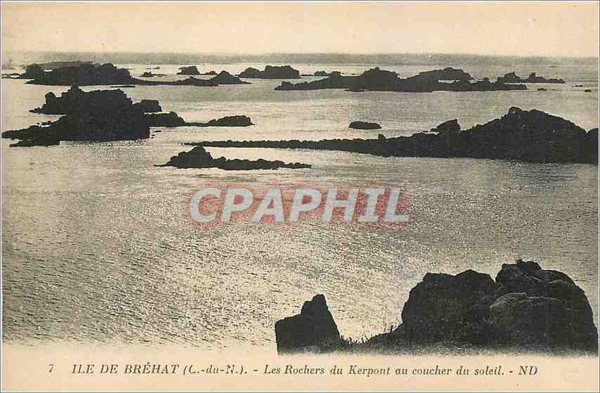 CPA Ile de Brehat C du N Les Rochers du Kerpont au coucher du soleil 