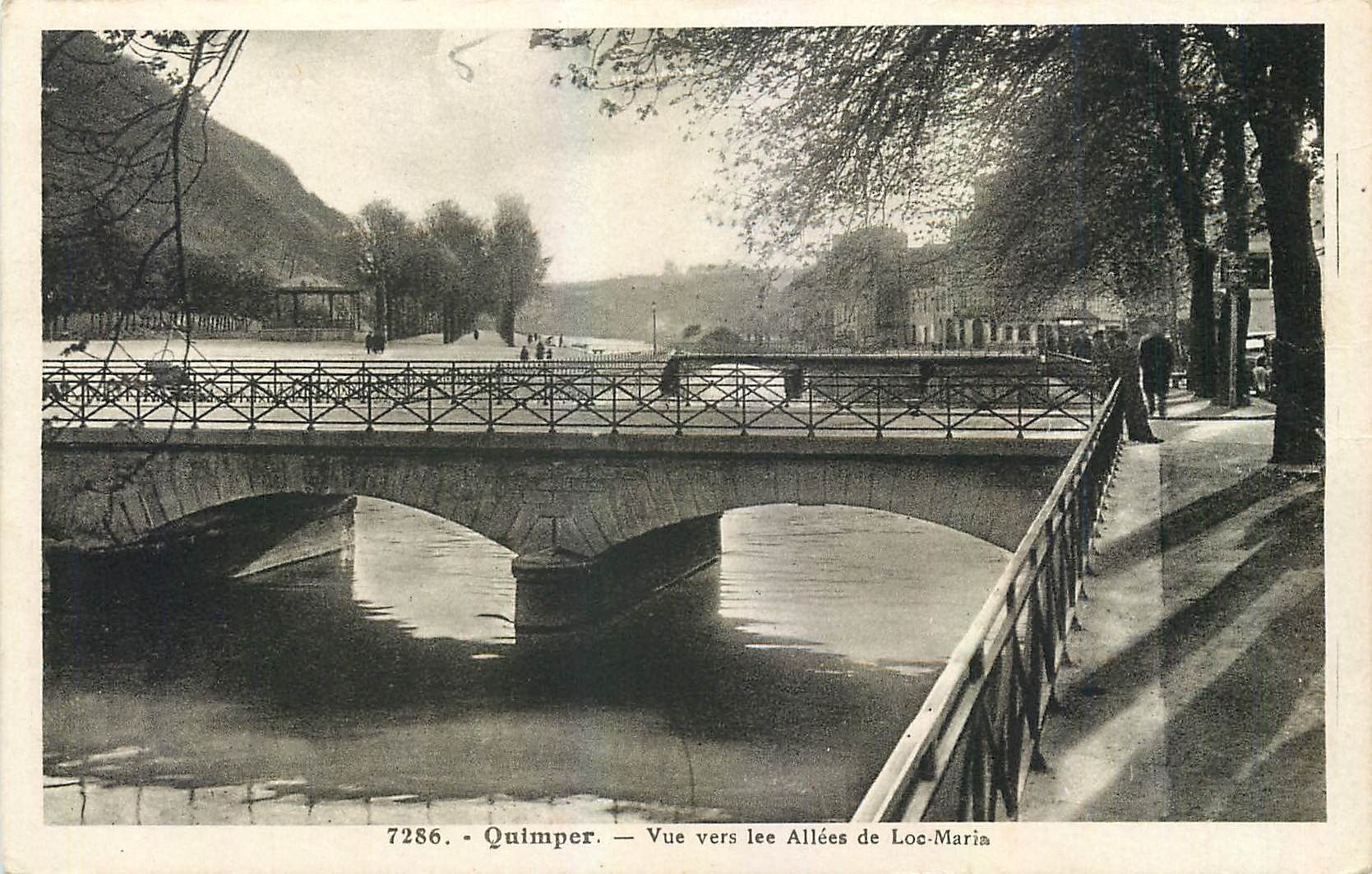 CPA Quimper Vue vers lee Allees de Loc Maria 