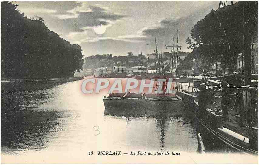 CPA Morlaix Le Port ai clair de lune Bateaux