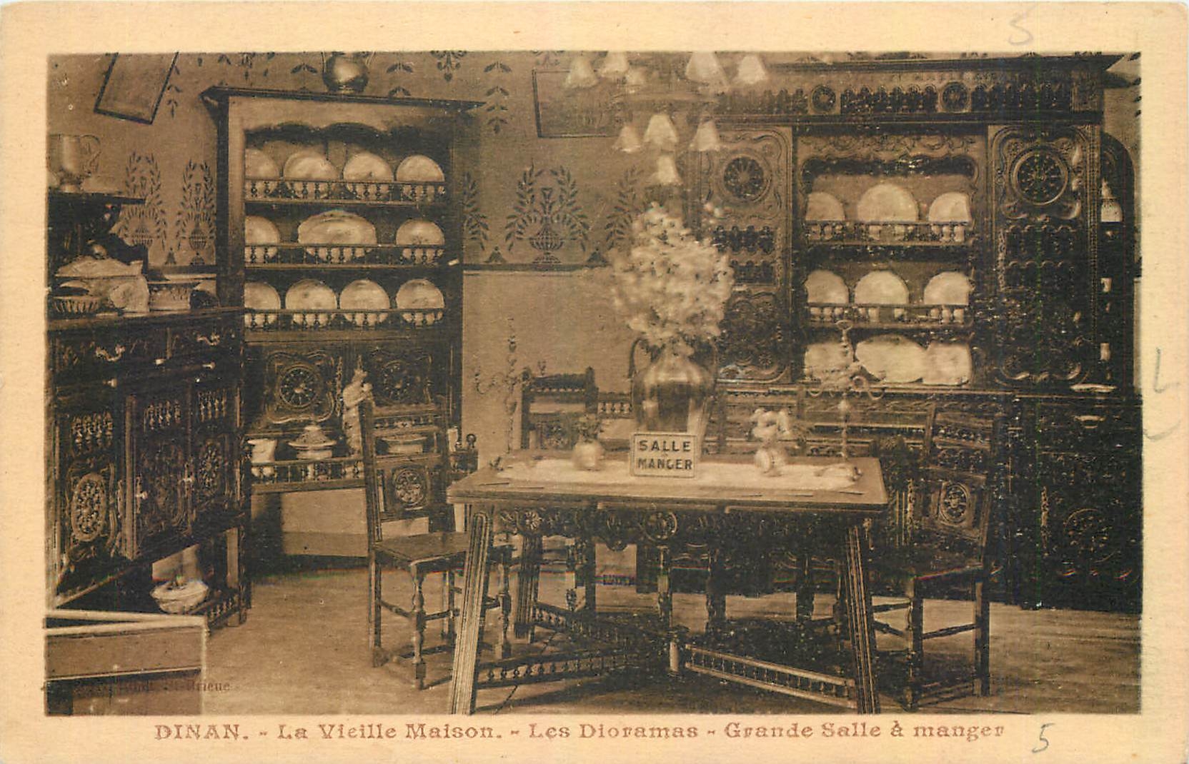 Dinan - La Vieille Maison - Les Dioramas - Grande Salle à manger