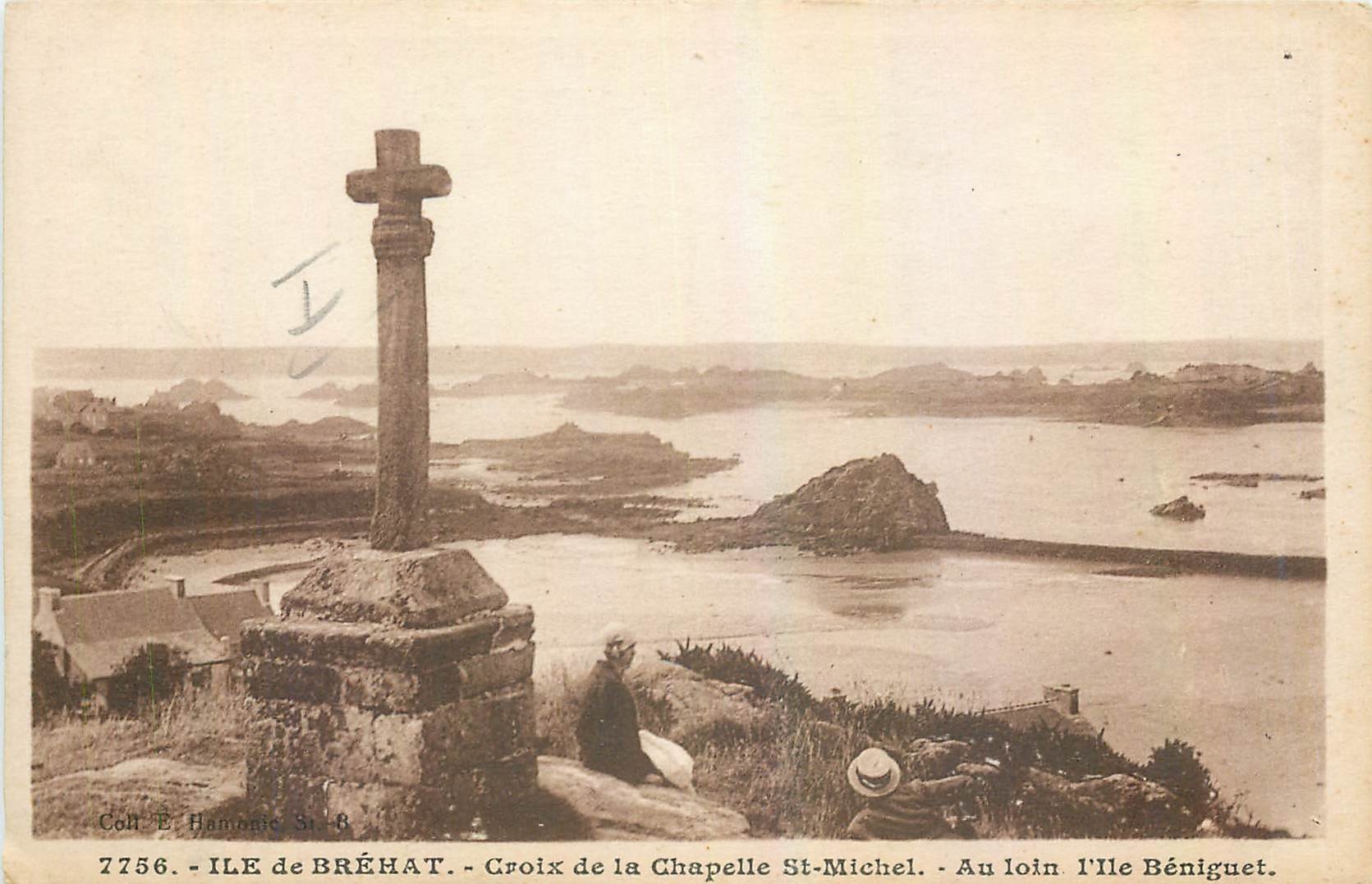 CPA Ile de Brehat Croix de la Chapelle St Michel 