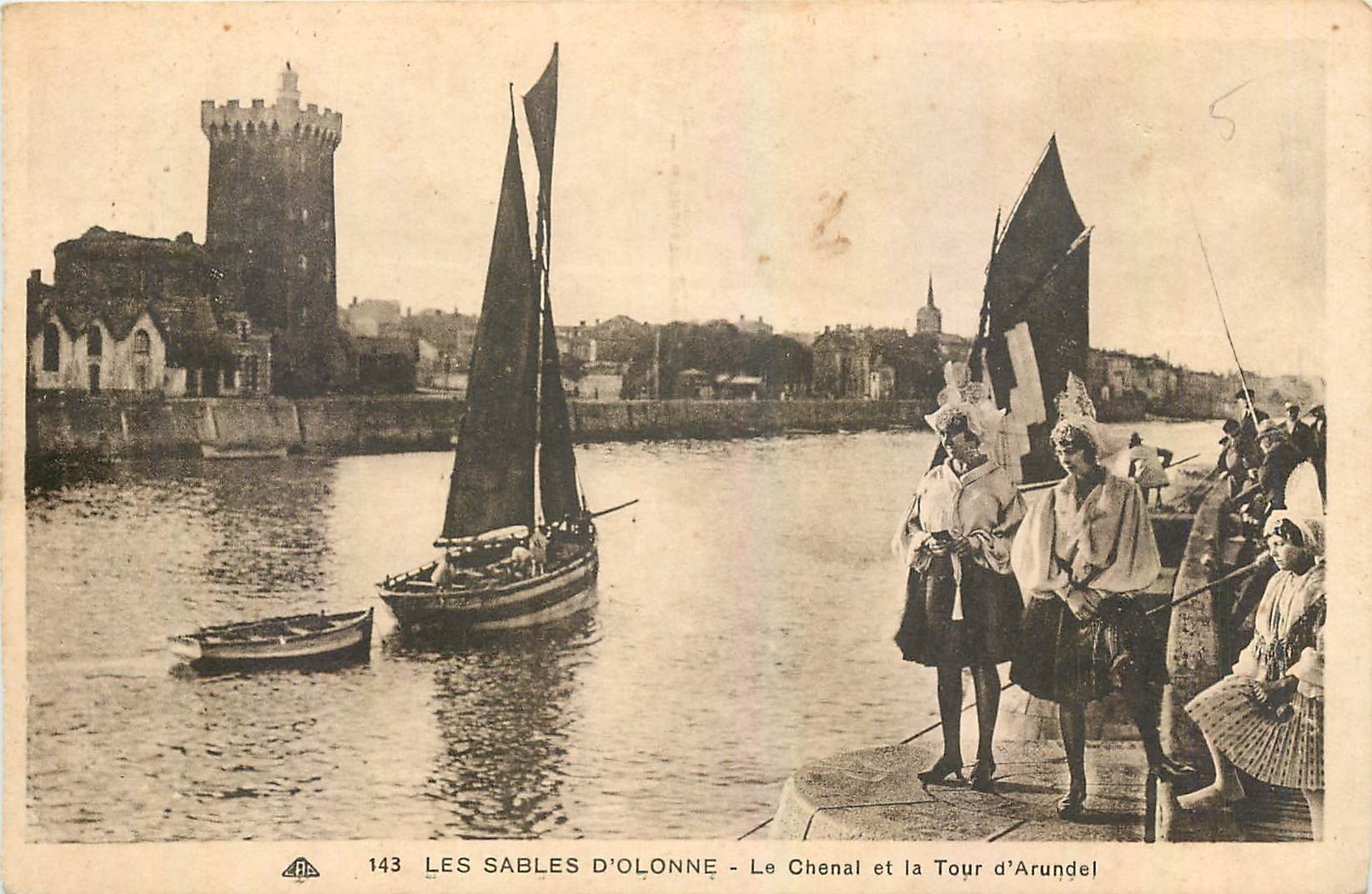 Les Sables d'Olonne - Le Chenal et la Tour d'Arundel — Éditeur : Cie des Arts Photographiques de Strasbourg-Schiltigheim, n° 143