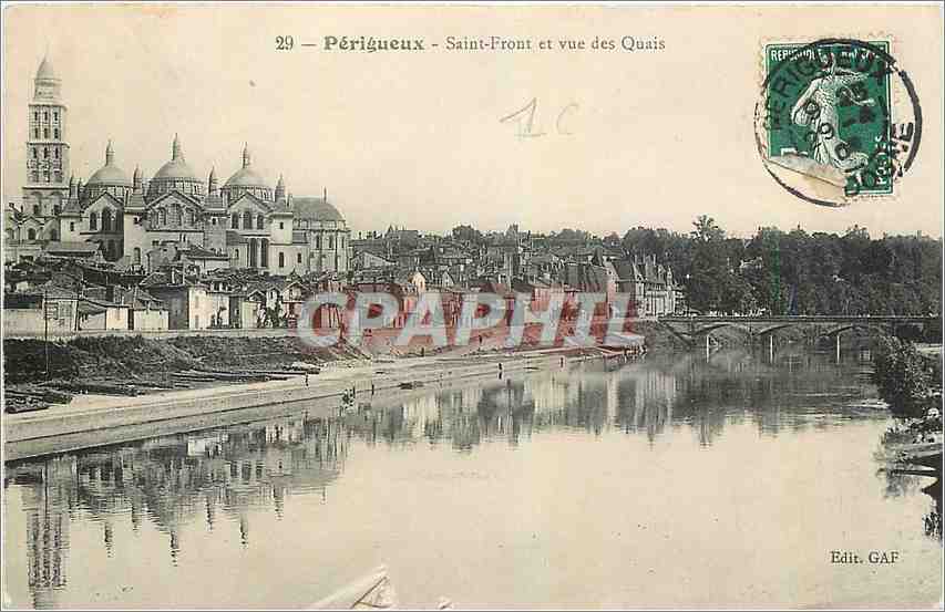 CPA Perigeux Saint Front et vue des Quais 