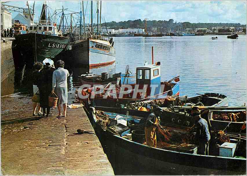 CPM Concarneau Finistere Bateaux de peche cotiere 