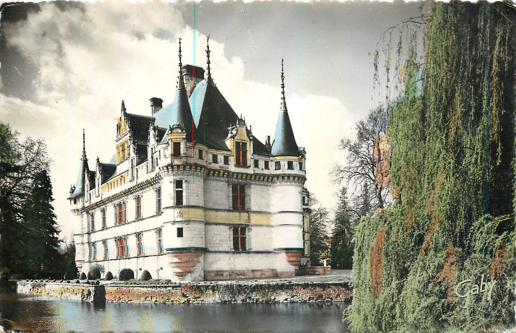 CPM Azay le Rideau I et L Le Chateau 