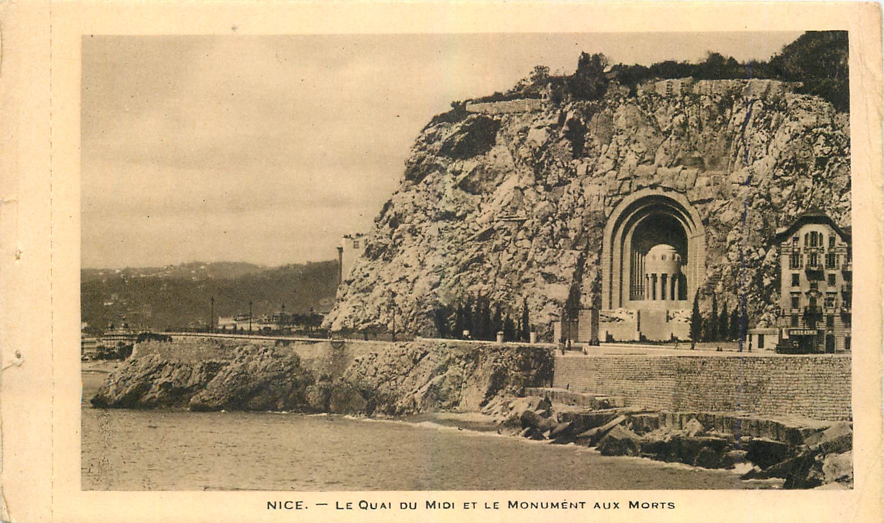 CPM Nice Le Quai du Midi et le Monument aux Morts 