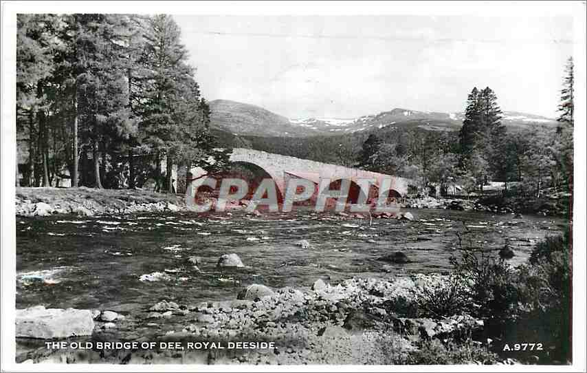 CPM The Old Bridge of Dee Royal Deeside 