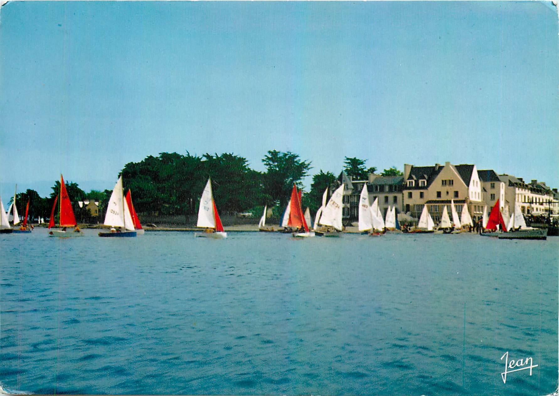 CPM Loctudy Finistere Les Regates au port 