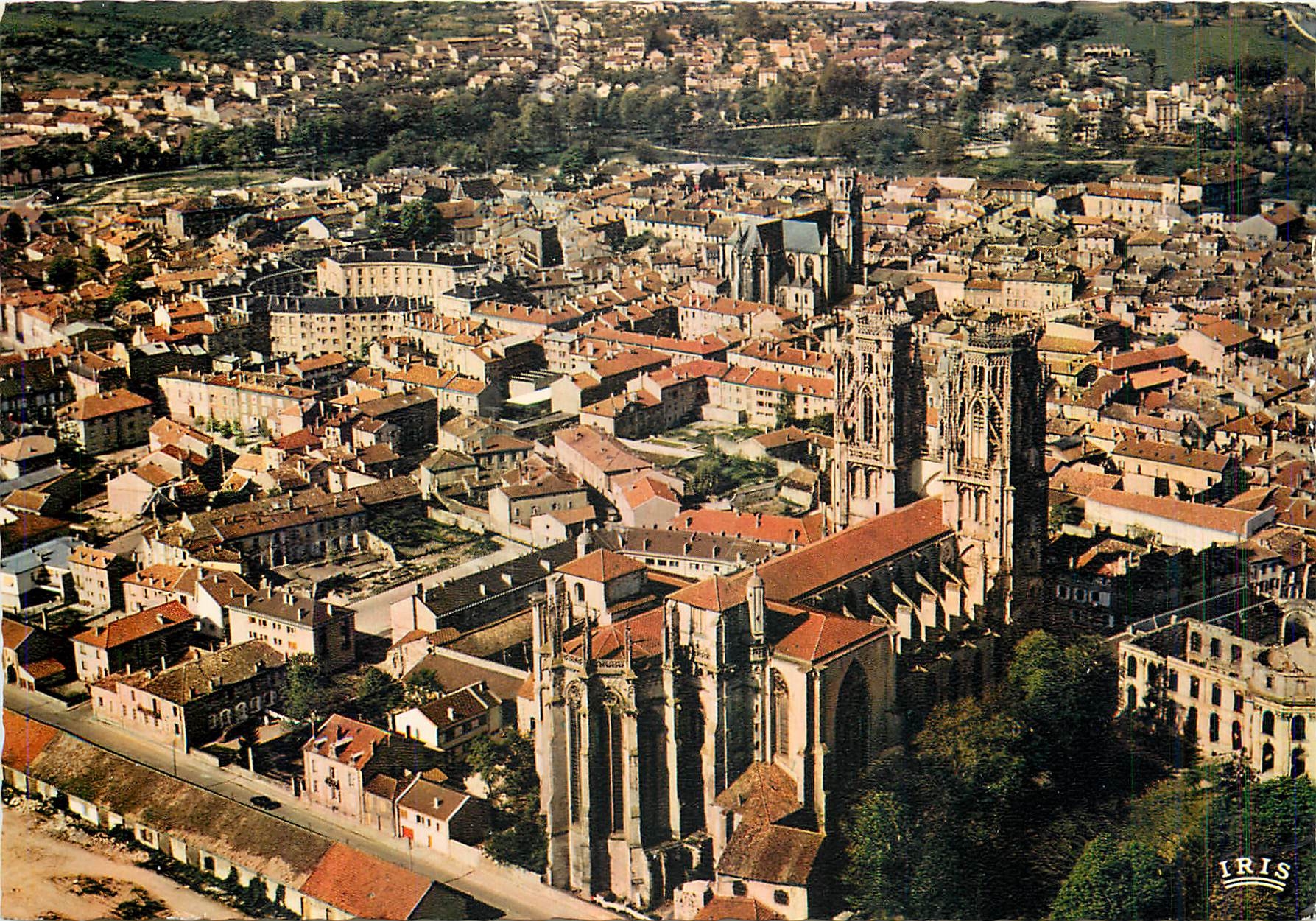 Toul (Meurthe-et-Moselle) — Vue aérienne sur la Cathédrale — Édit. La Gironne, Fr. de Hagueneau, Strasbourg