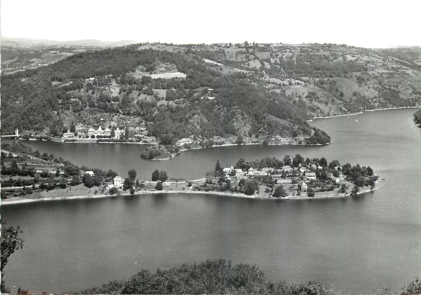 CPM Environs de Ste Genevieve Argence Aveyron Lac de Sarrans 