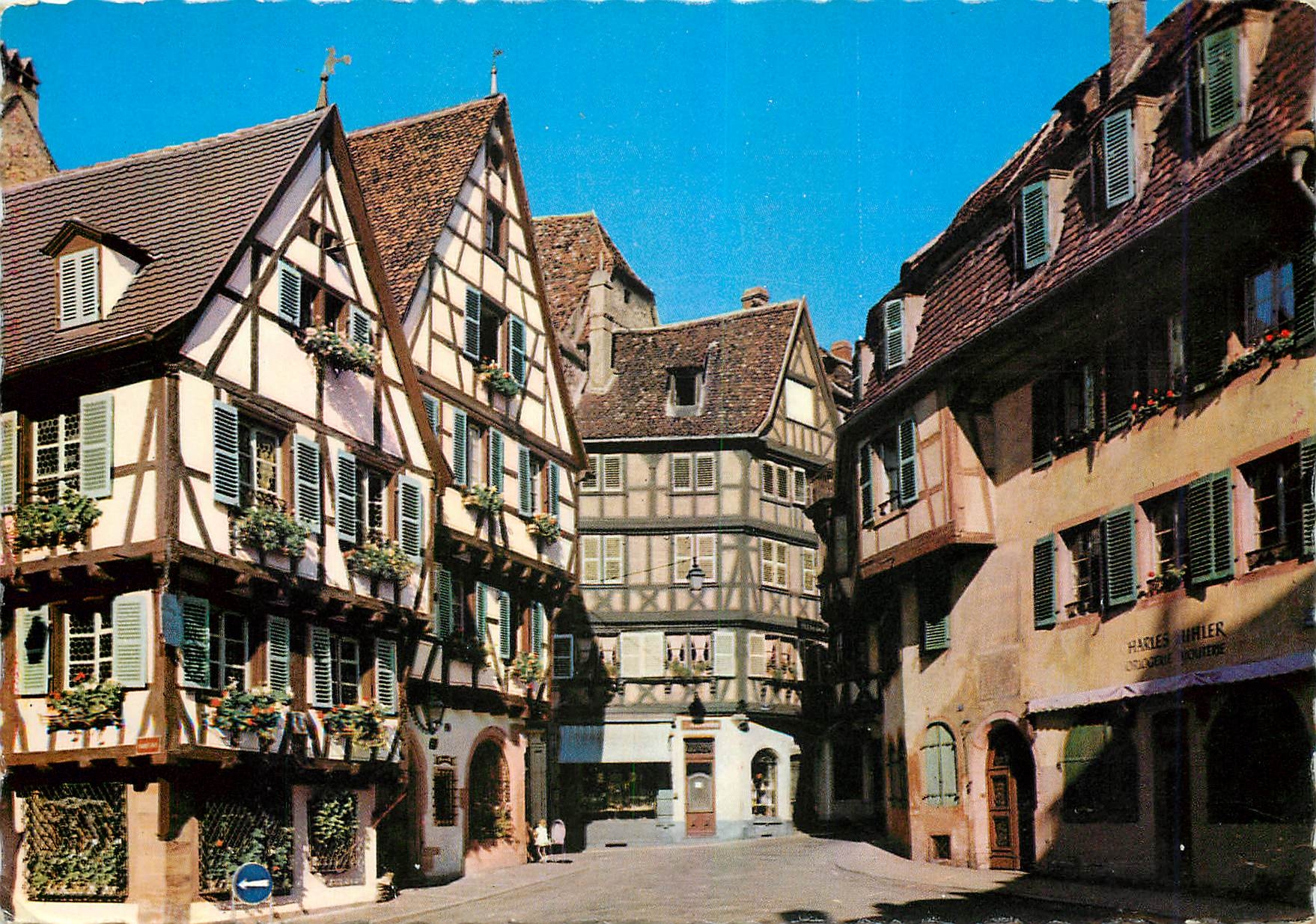CPM Colmar Haut Rhin L'Entree de la Rue des Marchands 