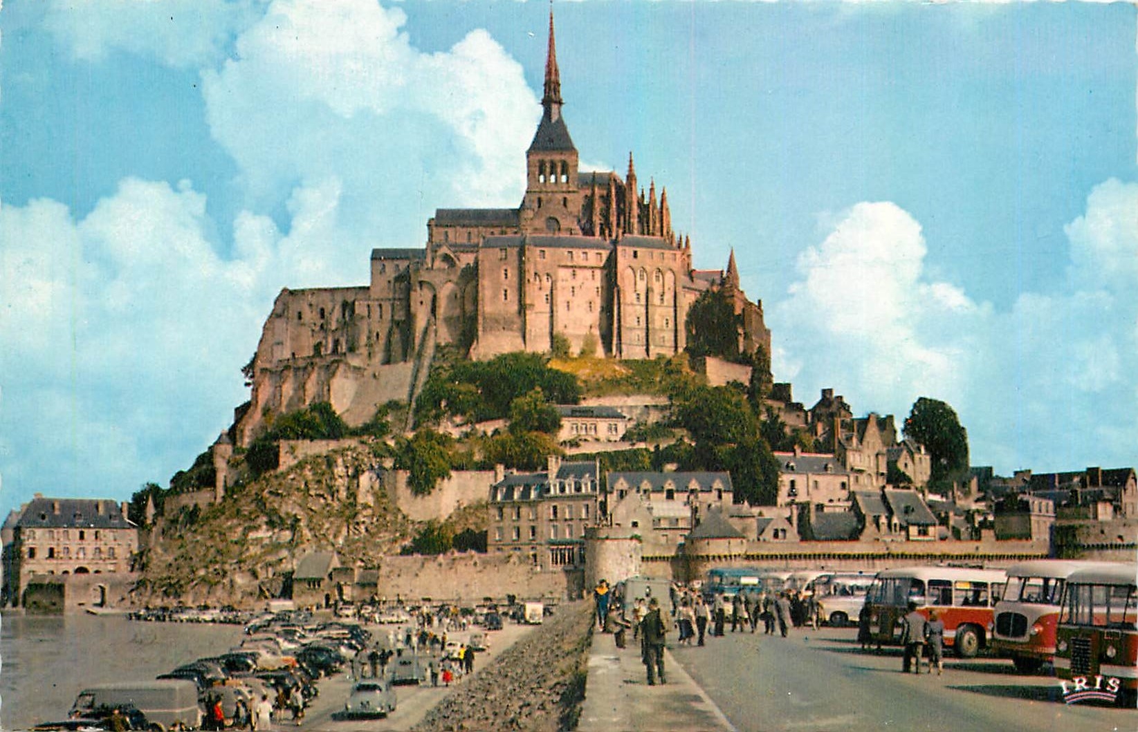 CPM Le Mont Saint Michel Vue generale La Digue 
