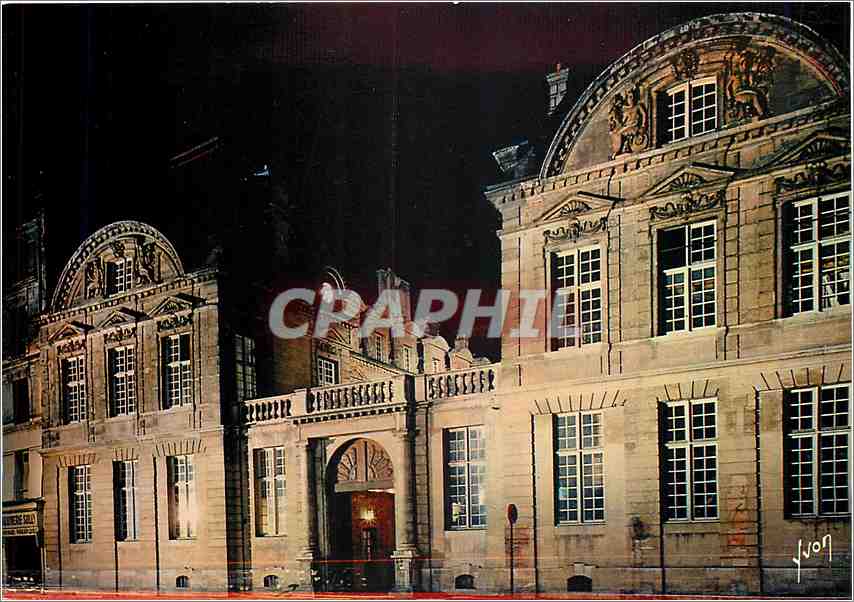 CPM Paris Les Hotels du Marais Hotel Sully 